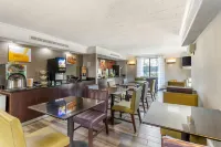 Quality Inn & Suites North Charleston - Ashley Phosphate - Parkering