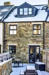 Countryside Retreat With Stunning Views, No Deposit