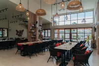 โรงแรมเลิฟราไวย์