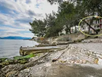 Apartments Zana Hotels in Arbanija
