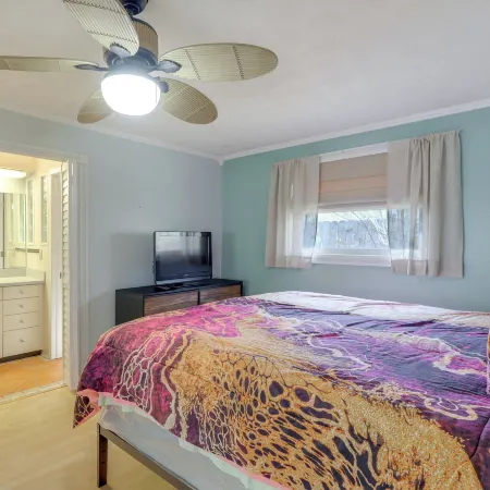 Sunroom & Spacious Yard! Family Gem in Orange Park