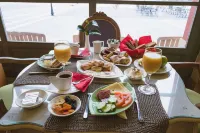 Mainalon Resort - breakfast