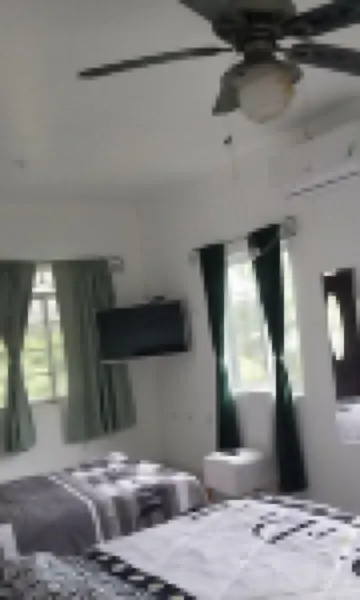 Thebreeze22 Hotels in 