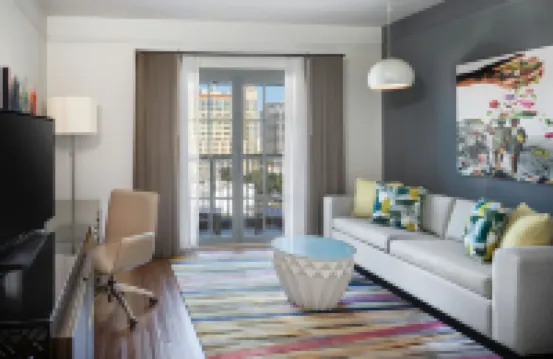 Hotel Colonnade Coral Gables, Autograph Collection