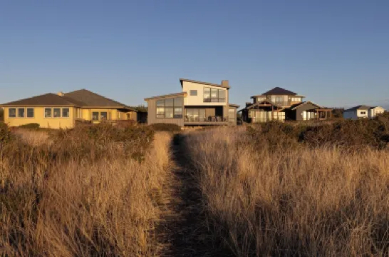 Ocean Oasis - Oceanfront Escape + Hot tub! Hotels in 