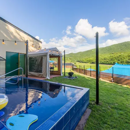 Boryeong (Daecheon) Owol Pet Pension