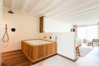 Van Heeckeren Apartments & Suites Nes