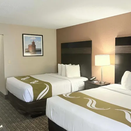 AmericInn by Wyndham Holland MI
