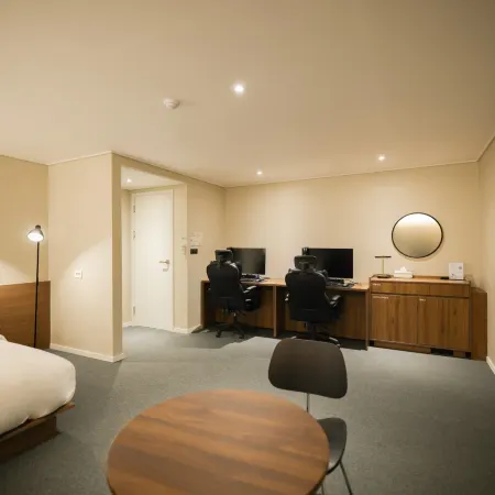 Aank Hotel Suwon