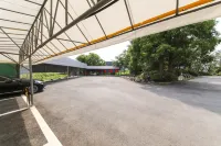 Asan Marie Hotel - parking