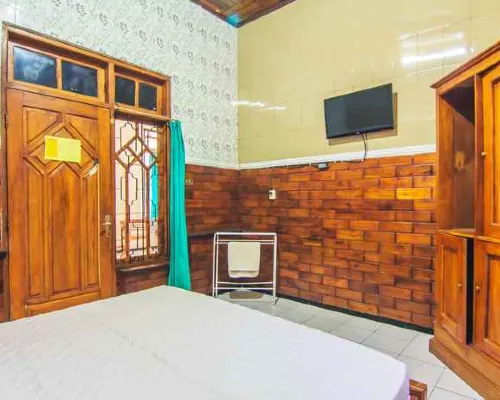 Hotel Agung Hotels in Genteng