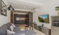 Maisonette with Communal Pool in Qala - 3-Star