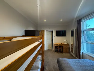 سكايلارك بد آند بريكفاست Hotels near فلتهام