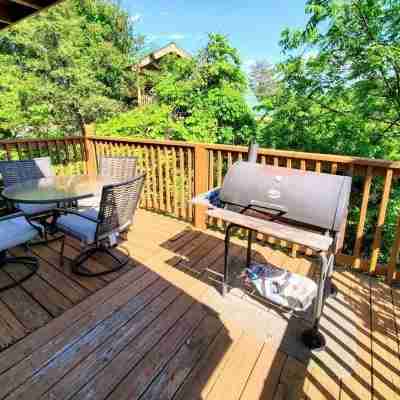 Soaring Eagle 4 Bedroom Cabin Hotel Exterior