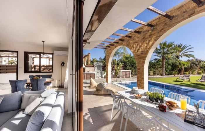 Ayia Napa Seafront Ionion Villa H5