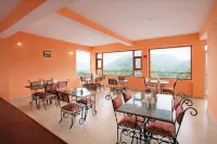 Hotel Avlokan - Near Kainchi Dham Mandir