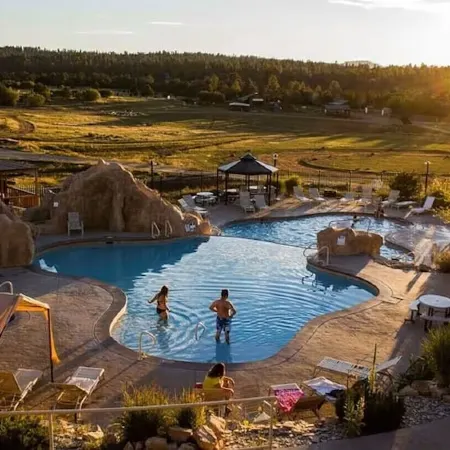 Zion Cabin Retreat - Luxury with Nature Trails in Uncrowded East Zion. 3 Kings