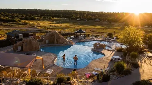 Zion Cabin Retreat - Luxury with Nature Trails in Uncrowded East Zion. 3 Kings - Pools