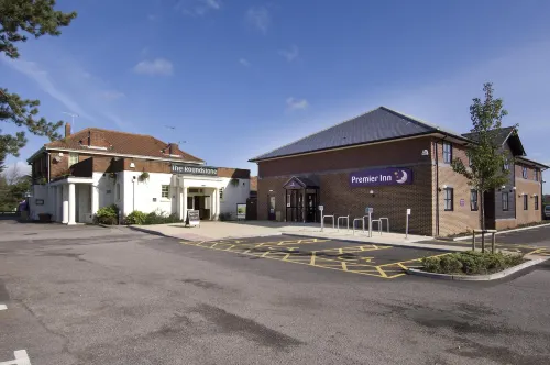 Premier Inn Littlehampton - parking