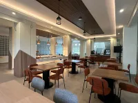 Anamcara Hotel & Convention Hotels near Puncak Pass