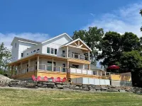 Seneca Lake View Villa w/Pool, Hot Tub, & Fast Wifi