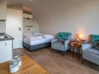 Unique Nature Lodge with Private Sauna and Unobstructed Views Hotels in Dalerveen