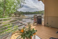 Waterfront Lake Tulloch Townhome Steps From Marina - Boutique