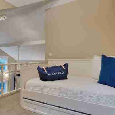 Cozy Cannon Beach Home Near Haystack Rock & Downtown Steps From the Sea by Avantstay Rooms