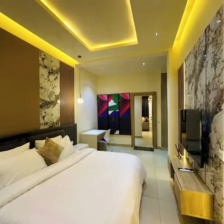 240 RESIDENCE
