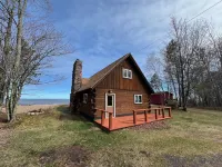 Scott's Superior Inn and Cabins - 2-Star