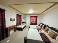 Cozy Stop Inn