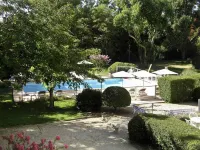 Ibis Cavaillon Luberon - piscina