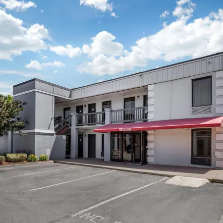Econo Lodge Research Triangle Park