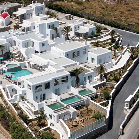 Kallos of Mykonos - Previous Leonis Summer Houses Отели рядом с достопримечательностью «Пляж Орнос»