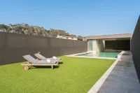 GuestReady - Luxurious Beachfront Villa Retreat - Pools