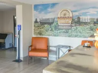Oregon Trail Inn and Suites Hotels in Lakeview