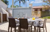 Villa Diamante Torre Lapillo with Air Conditioning, Parking and Wi-Fi - 4-Star
