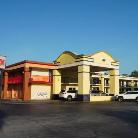 La Casa Inn Albany Near Tifton GA I 75