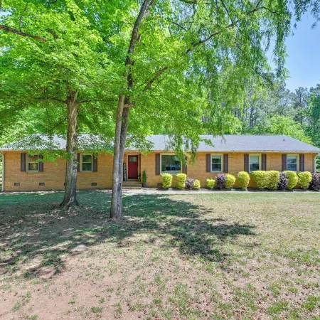 4 Mi to Charlotte Speedway! 3Bd Home w/ Deck