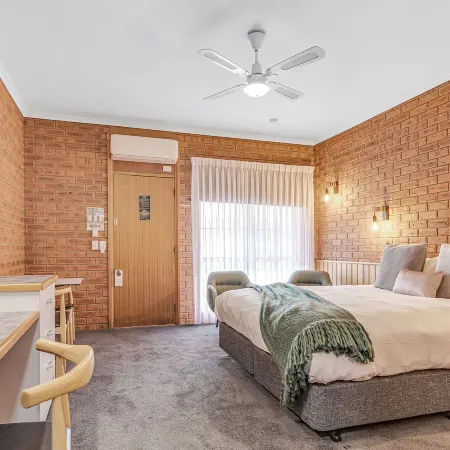 Golden River Motor Inn