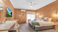 Golden River Motor Inn - Uima-altaat