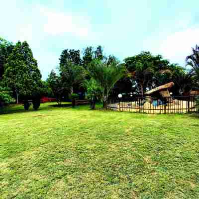 Limpopo Lodge Hotel Exterior