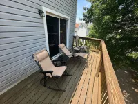 Urban Retreat with Garage on Mt Washington - Balcony