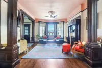 Updated 3Br /1B Victorian Hous Close to NYC• Parking Avail• Pets Welcome - 3-Star
