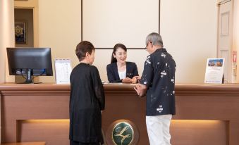 Luke Plaza Hotel