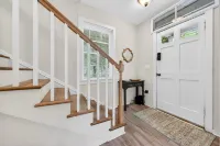 Kings On Queen Cottage 2 Bedroom Home - 4-Star