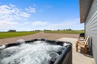 Bear Butte Luxury Retreat Hot Tub 10 Mins to DT - โฮมสเตย์