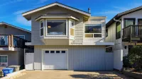Happy Bottom Beach House by AvantStay - Parvekkeita
