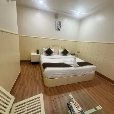 Hotel Vandana Hotels near Jal Mandir