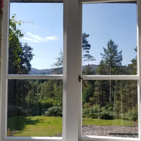 Cambus O' May Traditional Highland Hotel
